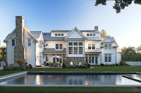 Traditional Mansion, Historic Interiors, Hampton Home, House Remodeling, Amazing Homes, European Farmhouse, Hamptons House, Built In Bookcase, Yard Design