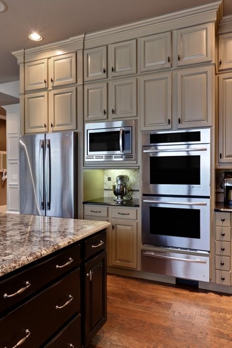 Kitchen wall Turquoise Kitchen Cabinets, Built In Microwave Cabinet, Traditional Kitchen Remodel, New Kitchen Cabinets, Sell Your House Fast, Kitchen Remodeling Projects, Trendy Kitchen, Painting Kitchen Cabinets, Counter Tops