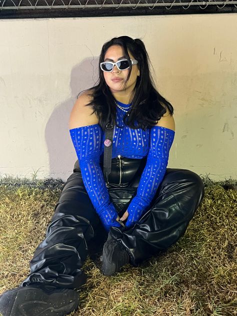 All Black Rave Outfit Plus Size, Royal Blue Rave Outfit, Steve Aoki Concert Outfit, Plus Rave Outfits, Kpop Concert Outfit Ideas Plus Size, Edc Outfits Ideas Plus Size, Tshirt Rave Outfit, Plus Size Rave Outfits, Blue Rave Outfit