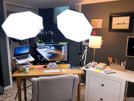 You Tube Studio Setup, Vlog Room Home Office, Youtuber Rooms Studio, Vlog Room Setup, Home Office Youtube Studio, Youtube Office Setup, Youtube Studio Background Ideas, Youtube Set Up, Home Video Studio Setup