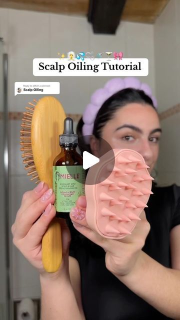 Lika on Instagram: "Everything you need to know about Scalp Oiling🎀   #scalpoiling #scalpoilingforhairgrowth #scalpoilingroutine #scalpoilingforhealthyhair #scalpoilingtips #hairoiling #hairoilforhairgrowth #hairoilingtips #hairtutorial #hairtok" Thinning Scalp Hair Styles, Scalp Oiling For Hair Growth, Best Scalp Oil, Scalp Massager Tool Benefits, How To Apply Hair Oil, Scalp Psorasischic Remedies, Diy Scalp Oil, Scalp Oiling, Sores On Scalp