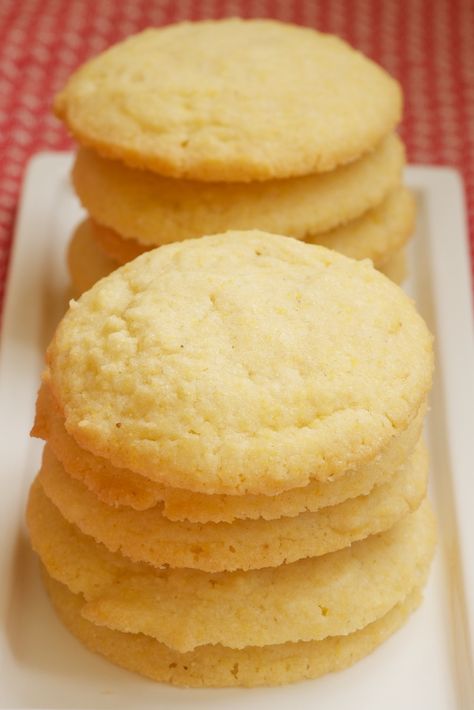 Cornmeal Cookies are subtly sweet, simple to make, and wonderfully delicious. - Bake or Break #cookies Cornmeal Cookies, Cornmeal Recipes, Amish Sugar Cookies, Easy Royal Icing Recipe, Sour Milk, Easy Sugar Cookies, Soft Sugar Cookies, Amish Recipes, Sugar Cookies Recipe