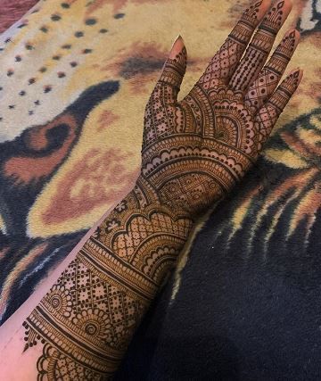 mehndi designs 2020 new style simple Arm Mehendi Designs, Braidel Mehandi Designs, Mehendi Designs For Hands Unique Indian Weddings, Rajasthani Mehndi Designs Simple, Mehendi Designs For Hands Full Hand, Front Mehndi, Rajasthani Mehndi, Rajasthani Mehndi Designs, Indian Mehndi Designs