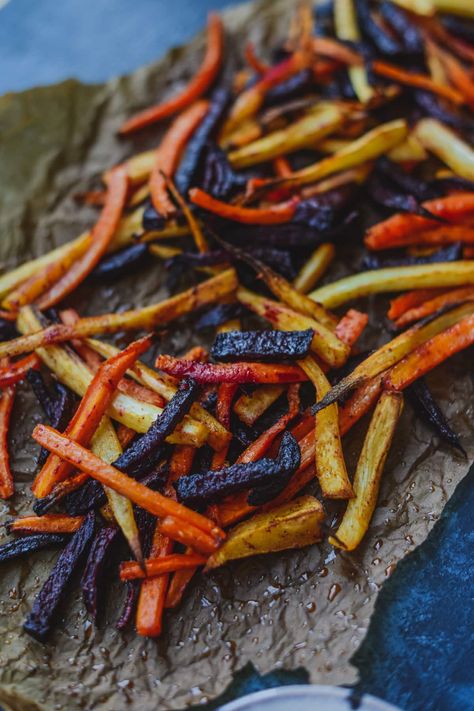 Easy Baked Root Veggie Fries Recipe Veggie Stack Recipe, Root Vegetable Fries, Root Veggie Recipes, Vegetable Fries, Carrots And Beets, Root Vegetables Recipes, Veggie Fries, Vegan Christmas Recipes, Meatless Recipes