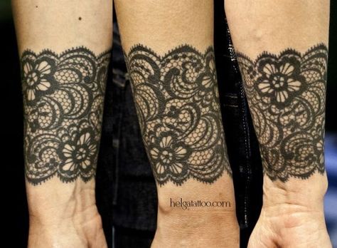 Tat ideas Nursing Tattoos, Tat Sleeve, Collar Tattoo, Lace Tattoos, Lace Tattoo Design, Cuff Tattoo, Mastectomy Tattoo, Tattoo Thigh, Flower Wrist Tattoos