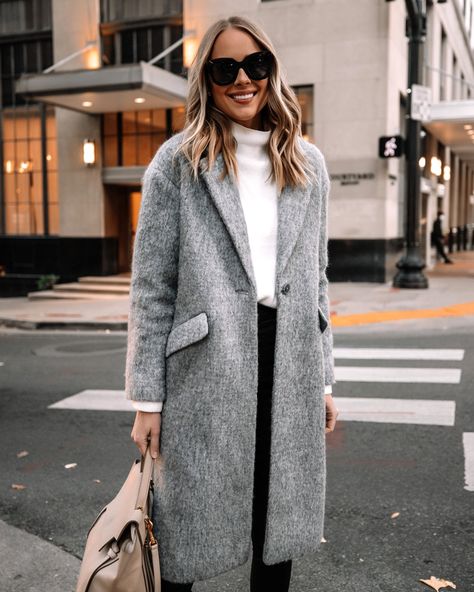 Moto Jacket Street Style, Grey Wool Coat Outfit, Work Blazer Outfit, Winter Neutrals, Moto Jacket Outfit, Grey Wool Coat, Long Grey Coat, Suede Jacket Women, Winter Sweater Outfits