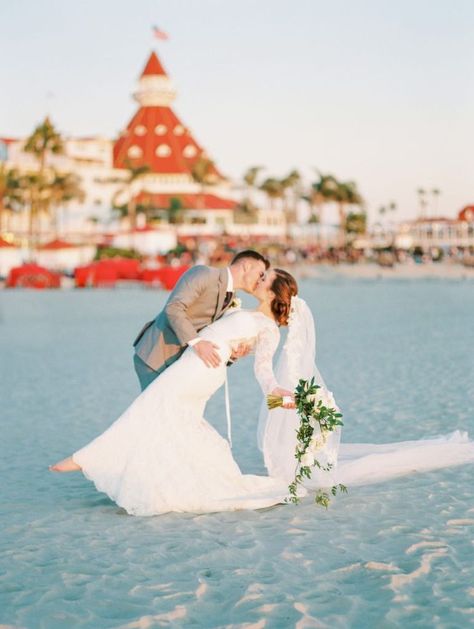 A beautiful, beachside Hotel Del Coronado Winter wedding by San Diego Wedding Photographer Mandy Ford Photography. Click here to view the blog post! Hotel Del Coronado Wedding, Coronado Wedding, Coronado Island San Diego, Coronado San Diego, San Diego Wedding Venues, Coronado Beach, San Diego Wedding Photography, Hotel Del Coronado, Portrait Editorial