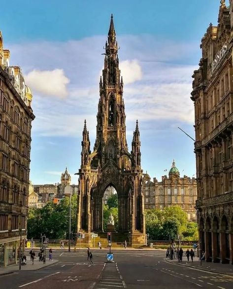 Highland Scotland, Wallace Monument, Scott Monument, Sir Walter Scott, Visit Edinburgh, Edinburgh City, Walter Scott, Visit Scotland, Edinburgh Castle