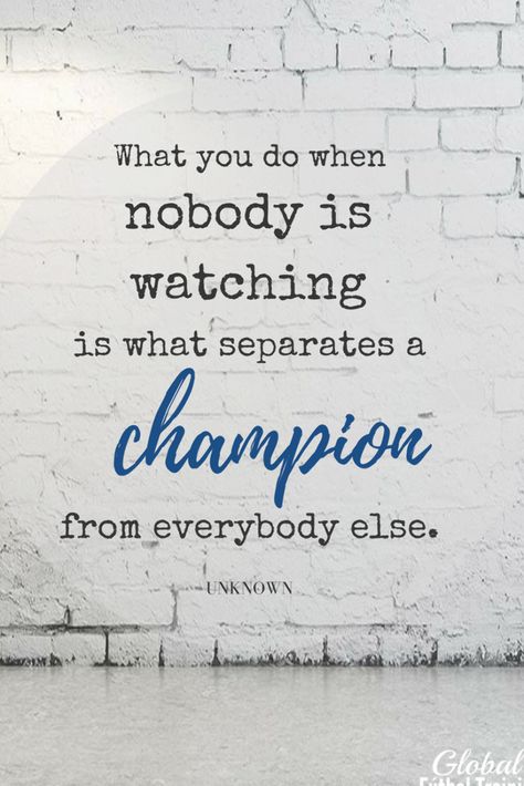 Champion Quotes Sports, Fitspiration Quotes, Champion Quotes, Robin Sharma Quotes, Quotes Sports, Messi Gif, Teamwork Quotes, Sports Coach, Soccer Quotes