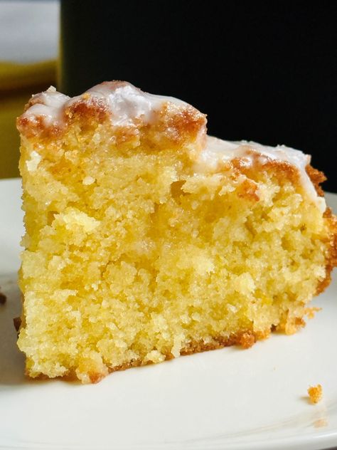 Air Fryer Lemon Drizzle Cake Air Fryer Lemon Cake Recipes, Air Fryer Lemon Cake, Air Fryer Lemon Drizzle Cake, Cake In Air Fryer Recipe, Air Fryer Cakes Recipe, Air Fryer Cake Recipes Easy, Airfryer Cake Recipes, Air Fryer Cakes, Airfryer Cake