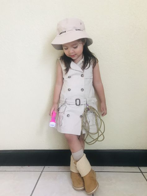 #safari #exploradora #disfraces #disfraz #ideas #niña #school Moda Safari, Cool Kidz, Safari Outfit, Safari Theme, Kids Costumes, 3rd Birthday, 2nd Birthday, Girl Power, Baby Dress