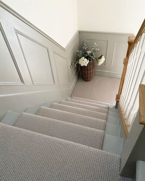 Before & after hall way shot Please please please can you share my account it’s been hacked at 28k I have lost it all the time it took to… | Instagram Stairs And Hallway Ideas, Stair Paneling, درج السلم, Entrance Hall Decor, Carpet Staircase, Beautiful Stairs, House Staircase, Hallway Inspiration, Narrow Hallway Decorating