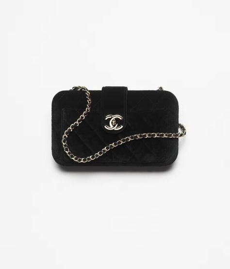 Clutches of the Fall-Winter 2024/25 collection: Evening Bag, velvet & gold-tone metal, black on the CHANEL official website. Rare Designer Bags, Chanel Clutch, Chanel Watch, Fashion Chanel, Chanel Official, Chanel Official Website, Winter 2024, Gold Tone Metal, Chanel Bag