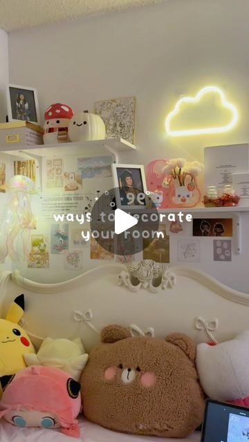 Y2k Room Decor Ideas, Wall Grid Aesthetic, Cute Ideas For Your Room, Things To Put On Your Wall, How To Decorate Your Room, How To Make Your Room Aesthetic, Kpop Bedroom Ideas, Diy Cute Room Decor, Room Decor For Walls