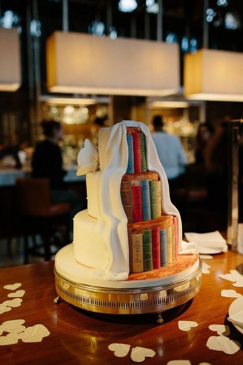 Bookworm Cakes, Book Wedding Cake, Gold Wedding Cakes, Bookish Wedding, Wedding Cake Photography, Book Lovers Wedding, Candy Anthony, Bridal Cake, Book Themed Wedding