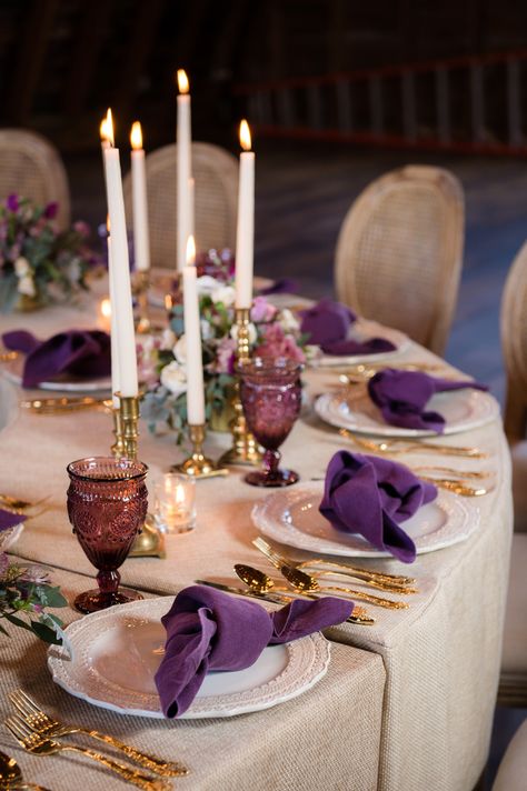 Wedding Venues Purple And Gold, Good And Purple Wedding, Purple And Gold Wedding Table Settings, Pink And Purple Wedding Table Decor, Purple Tablecloth Wedding, Gold Purple Wedding Theme, Dark Purple Table Setting, Plum Table Setting, Lavender Flower Arrangements Vase