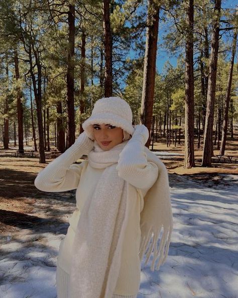 Hijabi Winter, Hijabi Winter Outfits, Winter Hijab Outfits, Travelling Outfit, Winter Outfits Snow, Winter Fashion Outfits Casual, Scarf Outfit, Snow Outfit, Winter Photos