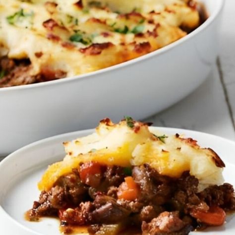 Ina Garten Shepherd's Pie Recipe Butternut Mash, Ground Beef Stews, Shepherd's Pie Recipe, Shepherds Pie Recipe, Pie Tops, Cottage Pie, Shepherd's Pie, Shepherds Pie, Cooking Meat