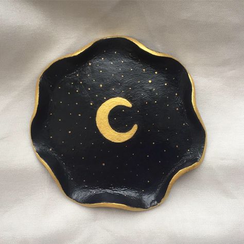 Moon Clay Tray, Adams Homes, Clay Plates, Diy Clay Crafts, Pottery Painting, Moon Child, Diy Clay, Air Dry Clay, Old House