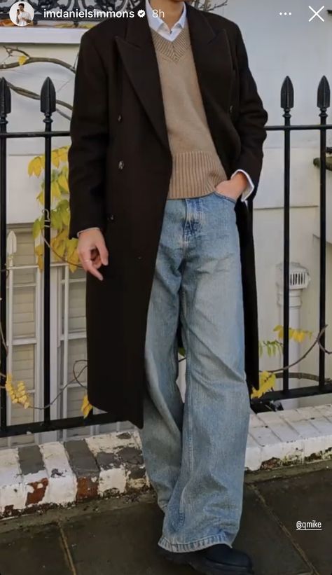 Baggy Outfits Men, Coated Jeans Outfit, Grandpa Fashion, Aesthetic Male Outfits, Winter Outfits Street Style, Coat Outfit Casual, Cold Outfit, Classy Streetwear, Pants Outfit Men