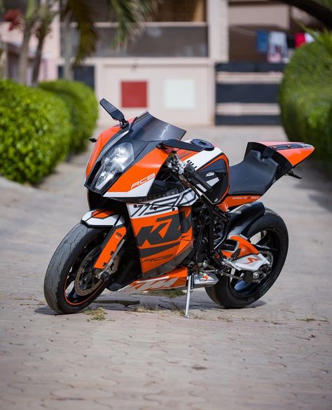 🏍️ KTM RC8 1190 🤩⁠ ⁠ 📸 @iamog_vlogs looking like a million bucks with our KTM Officially Licensed "Torque" (White/Orange) livery. 🔥 Ktm Rc8 1190, Orange Motorcycle, Ktm Rc8, Ktm Rc, Cafe Racer Bikes, April 3, Sport Bikes, Super Cars, Cafe Racer