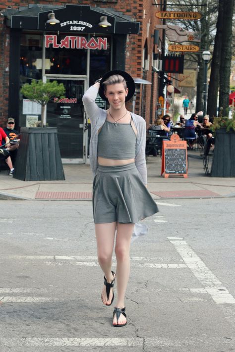 Femboy Outfit, Genderqueer Fashion, Boys Wearing Skirts, Guys In Skirts, Men Wearing Skirts, Legs Outfit, Gender Fluid Fashion, The Day Will Come, Genderless Fashion