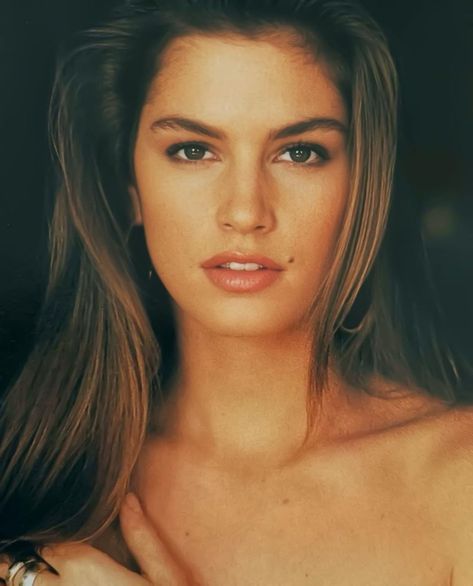 Cindy Crawford Makeup, Cindy Crawford Young, Cindy Crawford Photo, Models 90s, Original Supermodels, 90s Model, 90s Supermodels, 90s Models, Beauty Mark