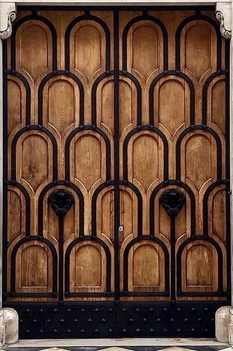 Restaurant Door, Subway Tile Patterns, Sunday Inspiration, Door Detail, Pierre Jeanneret, Grand Entrance, Beautiful Doors, Entrance Doors, Tile Patterns