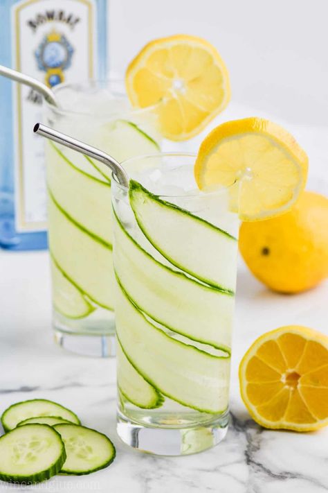 Gin Tonic Recipe, Detox Water Recipe, Infused Gin, Tonic Recipe, Lemon Cucumber, Gin Lemon, Gin Drinks, Shakes Drinks, Detox Water Recipes