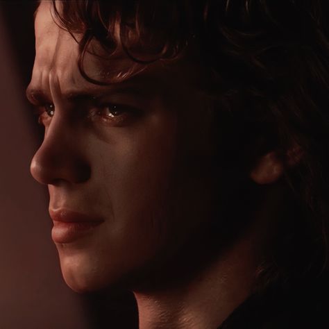 Anakin Skywalker Icon, Anakin Vader, Revenge Of The Sith, Anakin And Padme, The Fallen Angel, Star Wars Anakin, The Sith, Nostalgic Art, Shadow Warrior