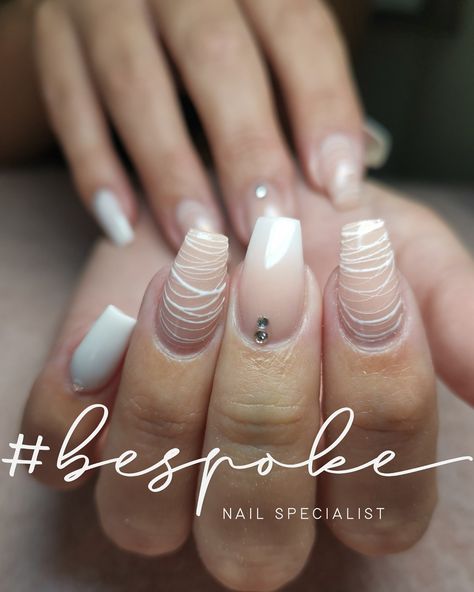 Faded French With Nail Art, Spider Gel French Tip Nails, Spider Gel French Nails, White Spider Gel Nail Art, Spider Gel Designs, Nail Spider Gel, Faded French Nails With Art, Spider Gel Art, Baby Boomer Nails With Design