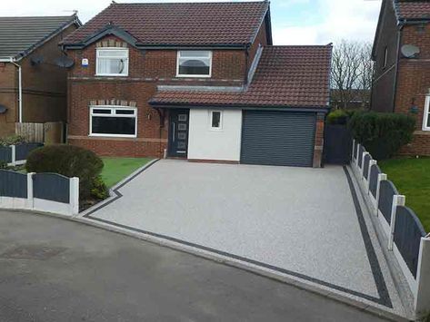 Front Garden Fencing Ideas Uk, Front Drive Fence Ideas, Front Driveway Fence Ideas, Front Of House Driveway Ideas, Front Garden Parking Ideas Uk, Front Garden Driveway Ideas Uk, Resin Driveways Uk, Wide Driveway Ideas, Front Drive Ideas