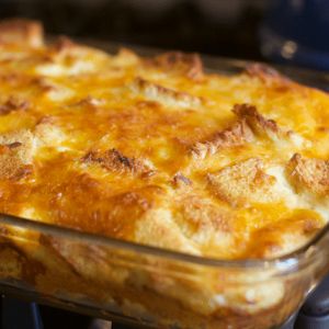 Breakfast Casserole Bread, Overnight Breakfast Casserole With Bread, Egg Casserole With Bread, Breakfast Recipes With Eggs, Egg Casserole Recipes Easy, Overnight Egg Casserole, Casserole Bread, Egg And Bread Recipes, Recipes With Eggs