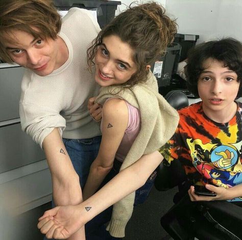 Natalia Dyer Hair, Natalie And Charlie, Natalia Dyer, Natila Dyer And Charlie Heaton, Natalie Dyer And Charlie Heaton, Natalia Dyer And Charlie Heaton, Finn Wolfhard And Natalia Dyer, Natalia Dyer All Fun And Games, Natalie Dyer Rares