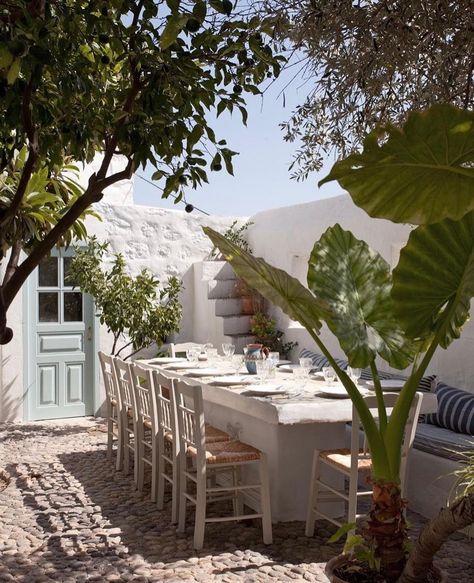 Villa Anema, a private house available for rent in Patmos, Greece via @_apoyema_. Always drawn to the colors of Eastern Greece - white, pale green, blue, red, and gold - and the perfect Patman design mix of East and West with its Byzantine, Venetian, and Ottoman influences. Via @picnicforlunch #interiors #interiorsdesign #decorinspo #designinspo #decor #decoration #home #homedecor #classicinteriors #timelessinteriors #interiorsofinstagram #tradhome #classicaldesign #mediterraneanstyle #me... Patmos Greece, Greece Photography, Greek Villas, Backyard Inspiration, Patio Interior, Hotel Decor, Mediterranean Style, Outdoor Design, Summer House