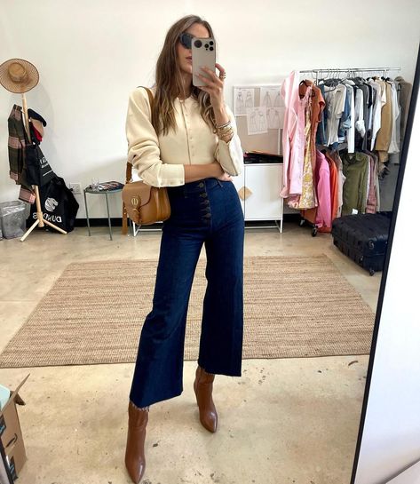 Valeria Lipovetsky’s Instagram profile post: “First official day at our new office space ✨ who’s ready for a new outfit mirror series?” Tik Tok Fashion, Valeria Lipovetsky, 2022 Style, The Best Advice, New Office, Winter Outfit Inspiration, Best Advice, Street Style Inspiration, Casual Elegance