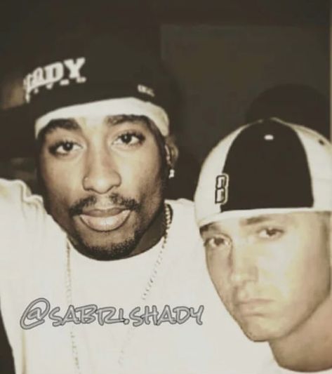 Dr Dre Black And White, Tupac And Eminem, 2pac And Eminem, Eminem And Tupac, Old Eminem, 2pac Eminem, Eminem Tupac, Rappers Aesthetic, 90s Rappers Aesthetic