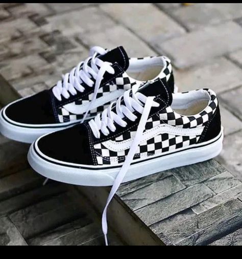 Vans Oldschool, Vans Old School, Tenis Vans, Old Skool Black, Shoes Teen, Star Girl, Old Skool, Vans Old Skool Sneaker, Mens Shoes Sneakers