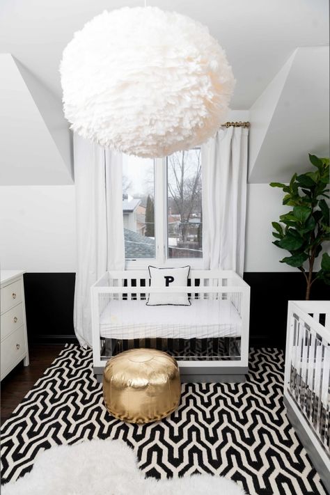 The ultimate modern nursery in black, white and gold: http://www.stylemepretty.com/living/2016/04/21/pulling-off-a-modern-gender-neutral-nursery-for-twins/ | Photography: Hallie Duesenberg - http://www.hallieduesenberg.com/ Modern Gender Neutral Nursery, Twin Baby Rooms, Black White Nursery, Black And White Nursery, Gender Neutral Baby Nursery, Baby Nursery Design, Monochrome Nursery, Baby Nursery Neutral, Unique Nursery