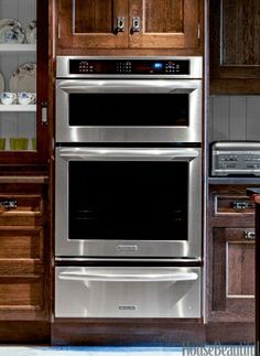 Microwave, oven and warming drawer combo. Wall Oven Microwave Combo, Wall Oven Kitchen, Oven Appliance, Wall Oven Microwave, Kitchen Oven, Warming Drawer, The Architect, Double Oven, Kitchen Redo