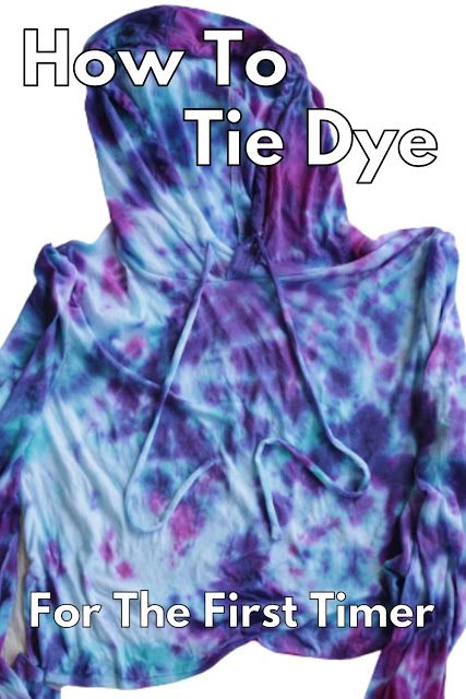 How To Tie Dye From Start To Finish How To Tie Dye A Sweatshirt, Powder Dye, Diy Tie Dye Shirts, Tie Dye Sweater, Diy Sweatshirt, Black Sweats, How To Tie Dye, Light Blue Shirts, Dye Shirt