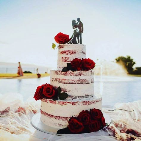 Naked Cake Red velvet with Red roses Red Velvet Cake With Roses, White Wedding Cake Red Roses, Valentines Day Wedding Cake, Red Velvet Wedding Cake Ideas, Naked Red Velvet Wedding Cake, Red Velvet Wedding Cake Rustic, Red Velvet Cake Wedding, Wedding Cake Red Velvet, Red Velvet Naked Cake