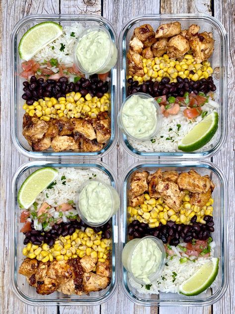 Copycat Chipotle Chicken Burrito Bowls - Diana's Delish Dishes Copycat Chipotle Chicken Burrito, Copycat Chipotle Chicken, Chipotle Chicken Burrito, Chipotle Chicken Marinade, Chipotle Chicken Bowl, Burrito Bowl Meal Prep, Chipotle Burrito Bowl, Chicken Burrito Bowls, Copycat Chipotle