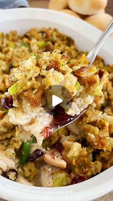 Easy Turkey Stuffing, Leftover Thanksgiving Casserole, Leftover Thanksgiving Recipes, Turkey Stuffing Casserole, Leftover Stuffing Recipes, Thanksgiving Leftover Casserole, Turkey Leftover Recipes, Leftover Casserole, Thanksgiving Casserole