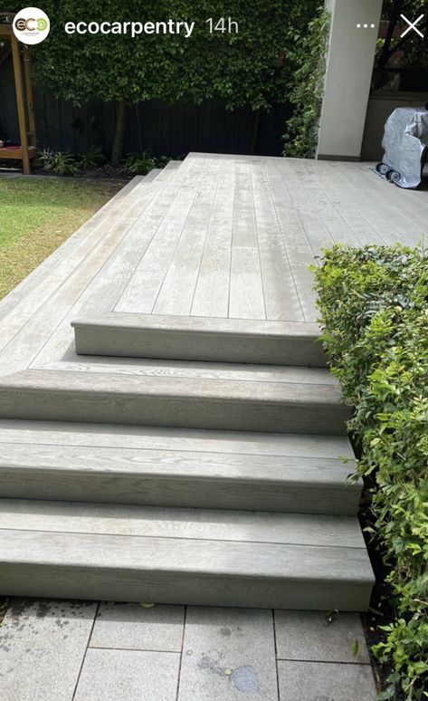 Bullnose Steps Outdoor, Timber Steps Outdoor, Outdoor Patio Stairs, Backyard Steps From House, Front Door Stairs, Timber Steps, Stair Idea, Backyard Design Plans, Entrance Steps