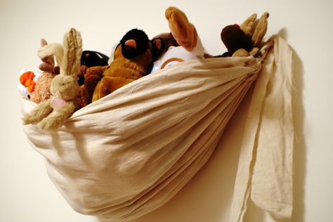 The Better Nester: Wall Hanging Stuffed Animal Storage Tutorial #toy Stuffed Animal Storage Diy, Homemade Stuffed Animals, Stuffed Animal Hammock, Toy Hammock, Doll Storage, Small Stuffed Animals, Monkey Stuffed Animal, Sewing Stuffed Animals, Playroom Organization