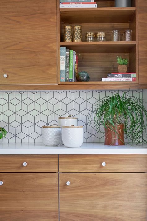 Mid Century Modern Kitchen Renovation, Dapur Ikea, Modern Kitchen Renovation, Kitchen Ikea, Ikea Kitchen Design, Lovely Kitchen, Kabinet Dapur, Mid Century Modern Kitchen, Kitchen Remodel Before And After