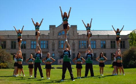 Love the background Lib Stunt, Cheerleading Tips, Hip Strength, Cheer Stunts, Resistance Training, Cheerleading, Soccer Field, Dolores Park, We Heart It