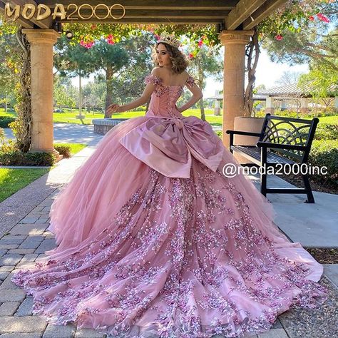 Pink Floral Quinceanera Dress, Forest Themed Quince, Forest Prom Dress, Enchanted Forest Prom Dress, Dark Pink Quinceanera Dresses, Enchanted Forest Quince, Forest Quince, Prom Dress Colors, Ugly Wedding