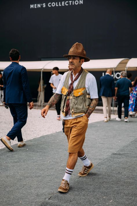 Men Streetstyle, Fair Photography, 2024 Menswear, Street Cats, Festival Gear, Street Style Photos, Street Snap, The Best Street Style, Best Street Style